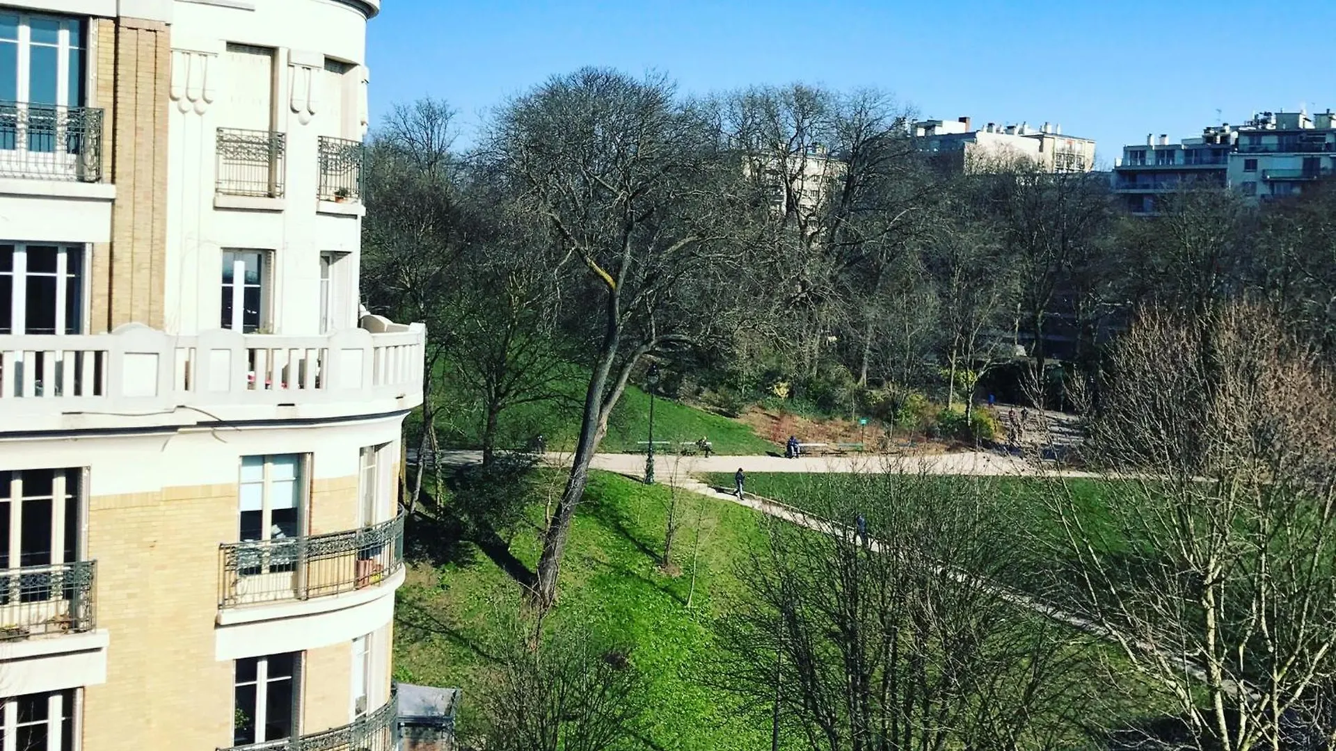 Superbe Centre - Buttes Chaumont Paris