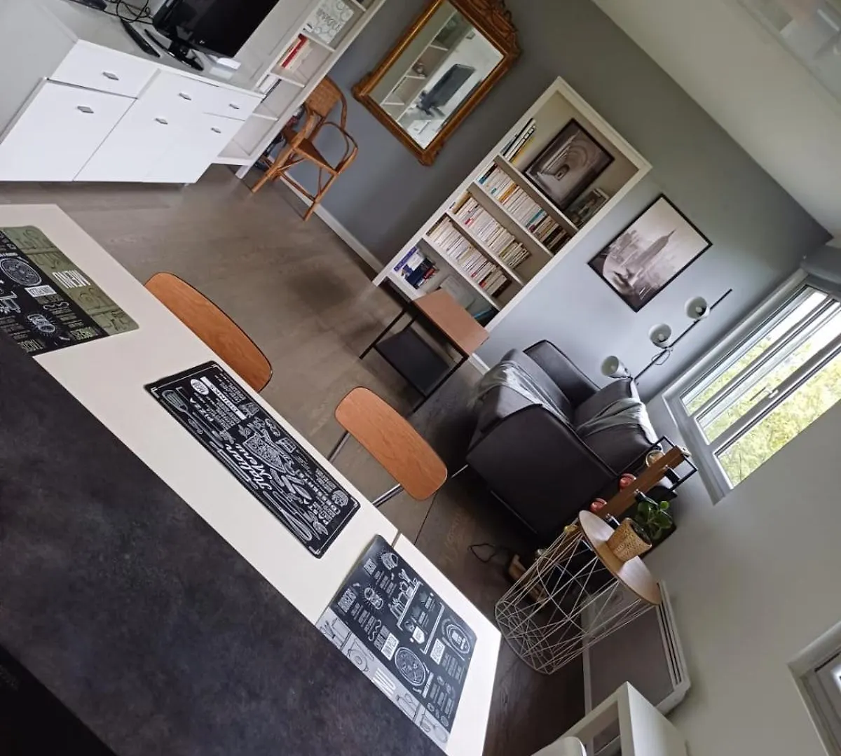Apartment Superbe Centre - Buttes Chaumont Paris